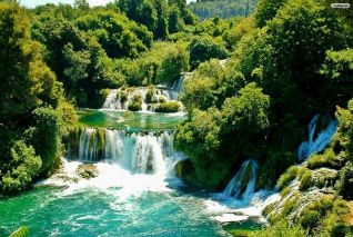 Krka Wasserfalle und Sibenik private Tour