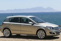 Opel Astra, Suzuki Sx4 or similar
